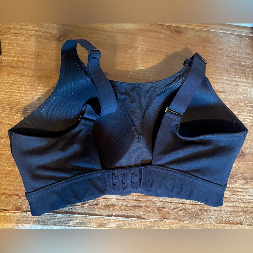 UA Continuum High Sports Bra - Picture 4 of 6